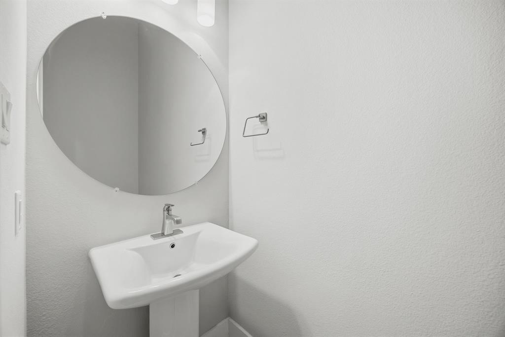 Centre Living at Kings Hwy Condos - Residential