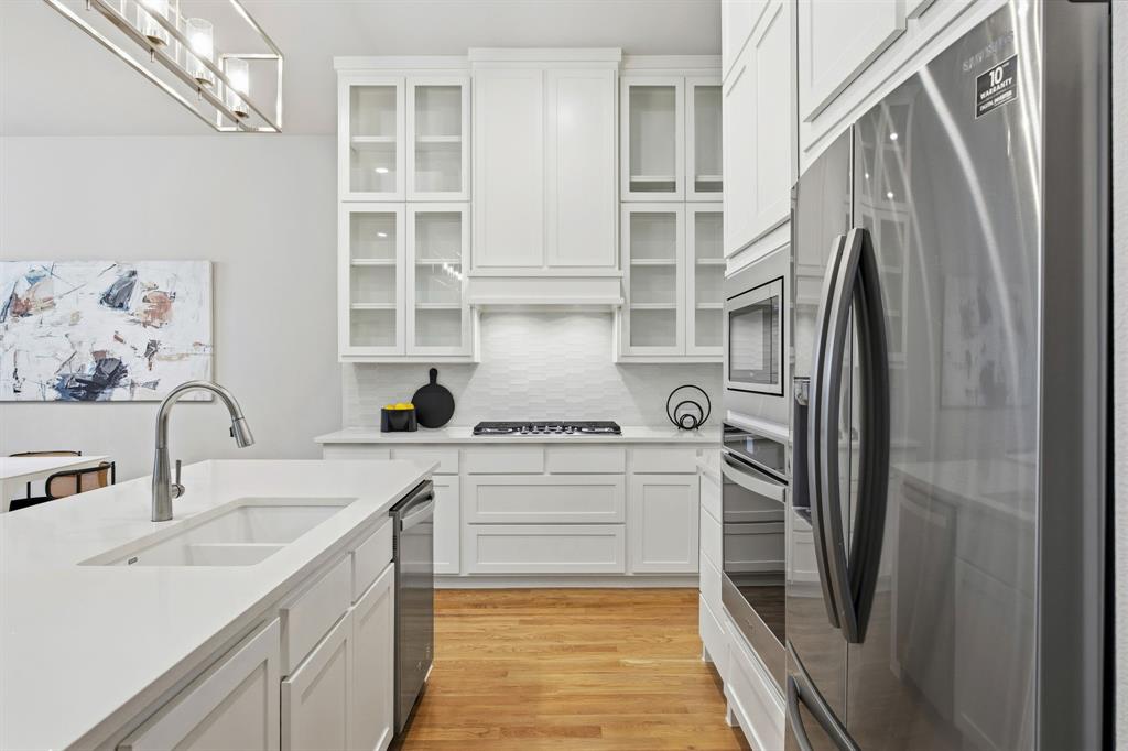 Centre Living at Kings Hwy Condos - Residential