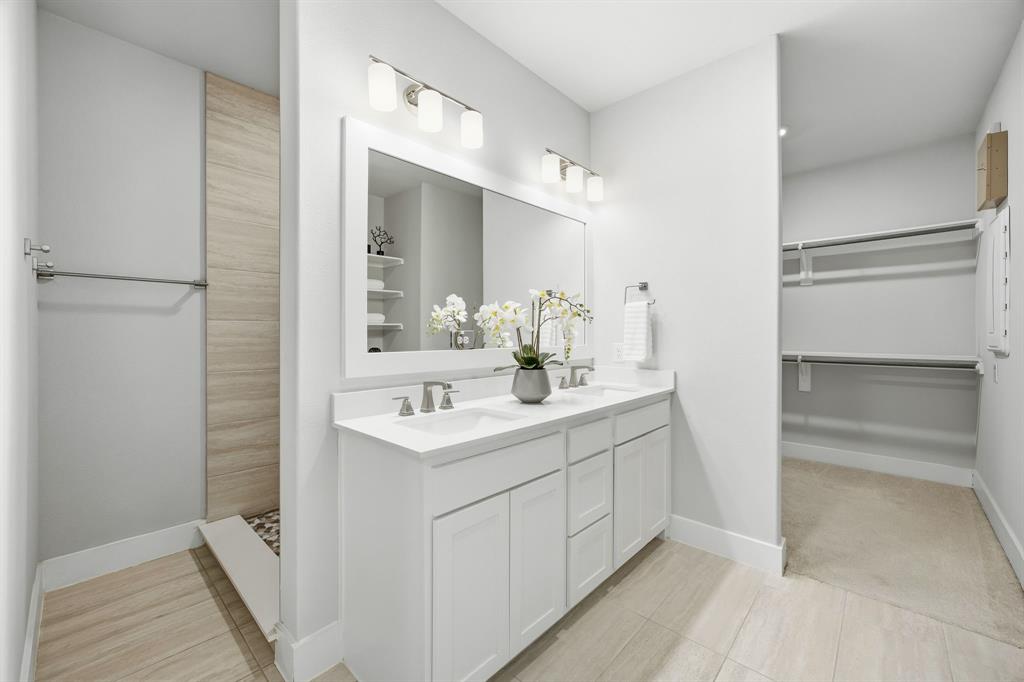 Centre Living at Kings Hwy Condos - Residential