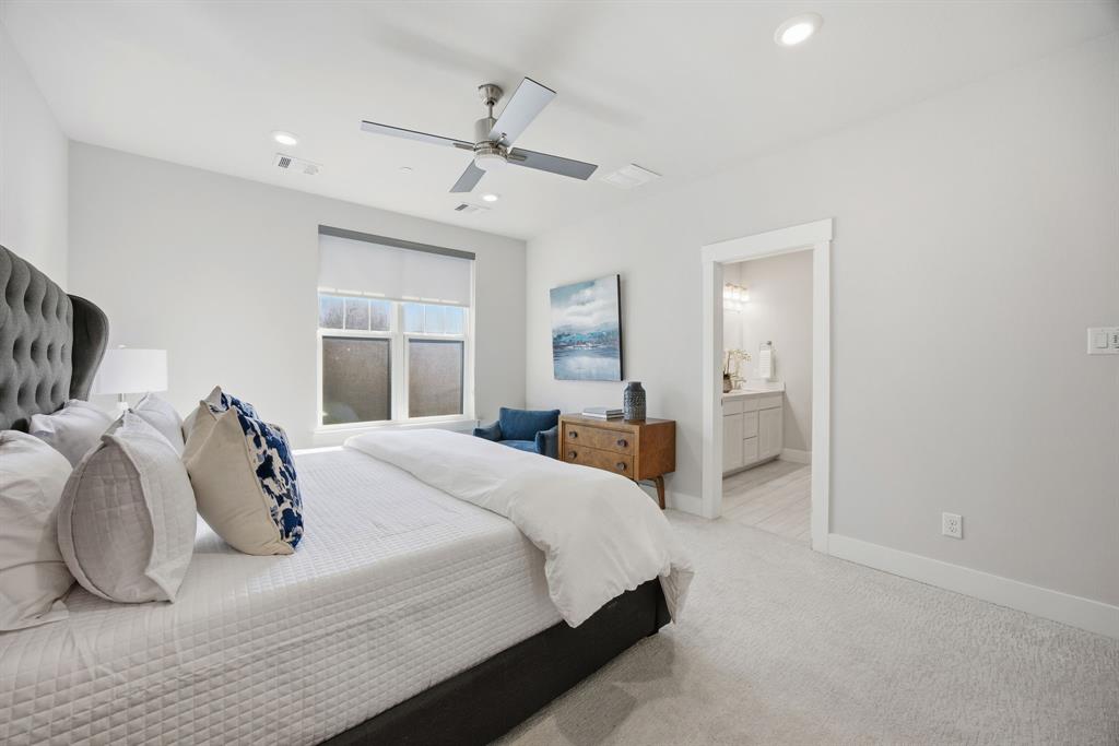 Centre Living at Kings Hwy Condos - Residential