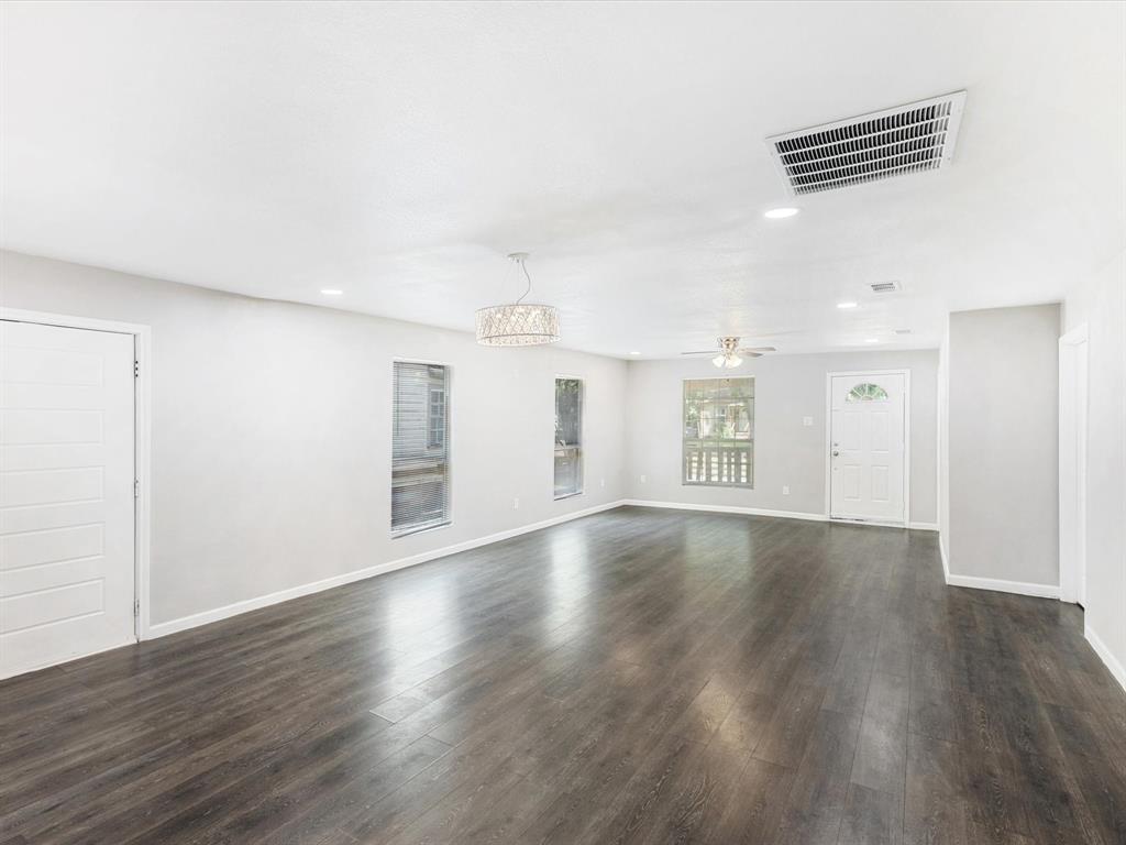 Deerpath Village 03 - Residential Lease