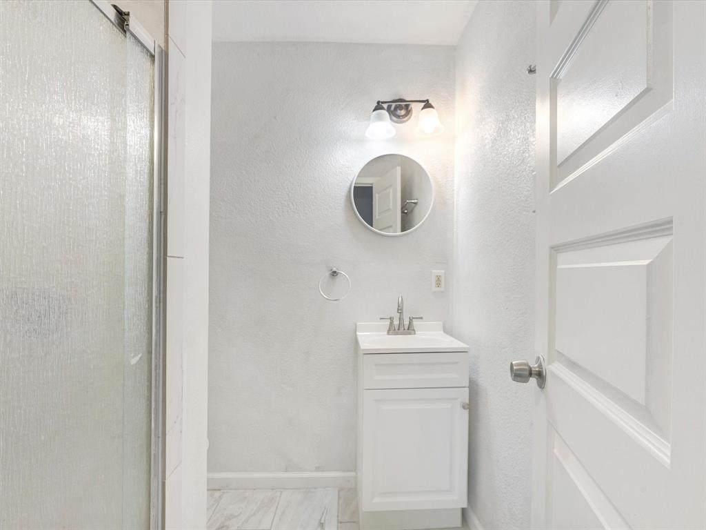 Deerpath Village 03 - Residential Lease