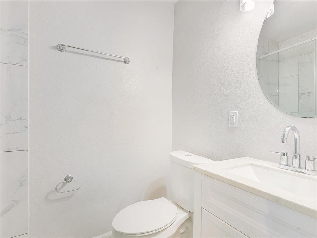 Deerpath Village 03 - Residential Lease