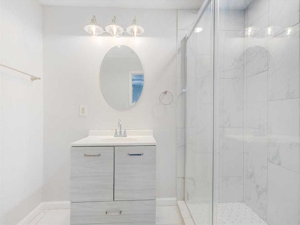 Deerpath Village 03 - Residential Lease