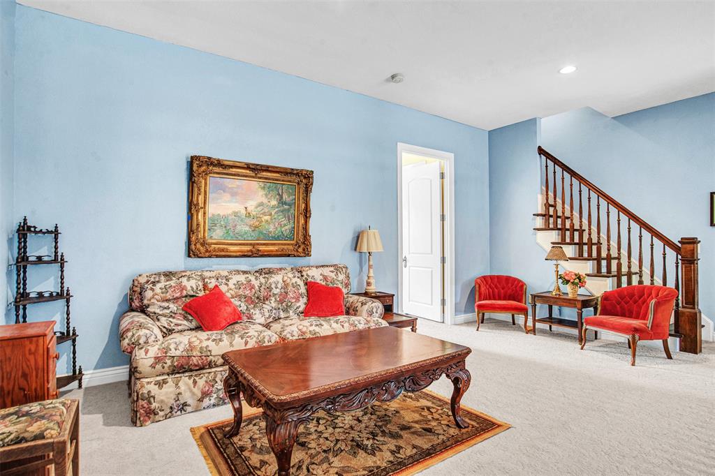 LONE OAK - Residential