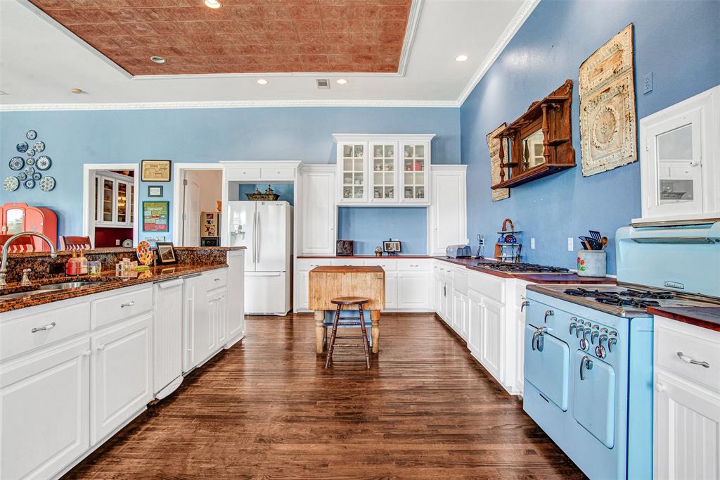 LONE OAK - Residential