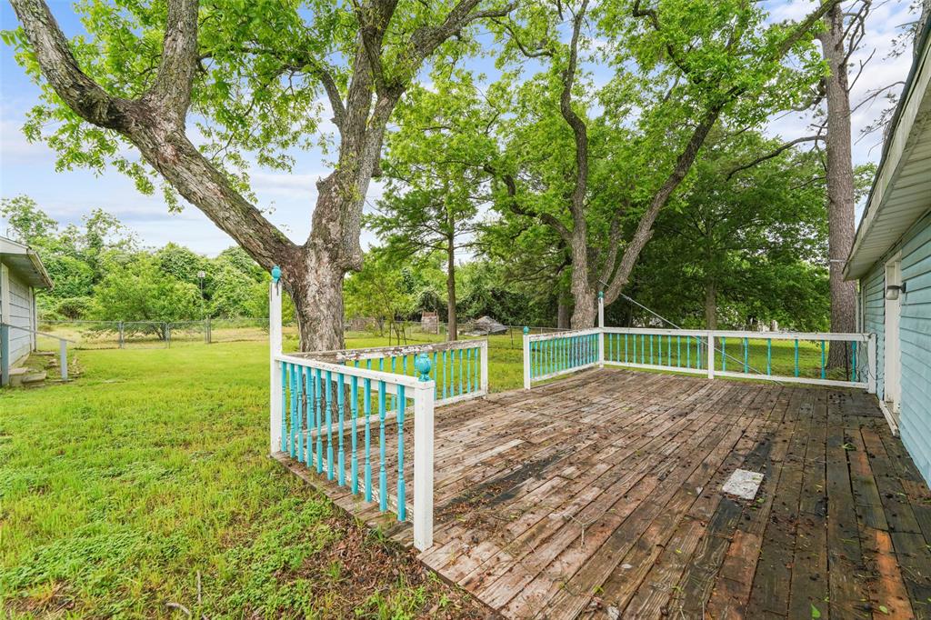 2300 Pecan Valley