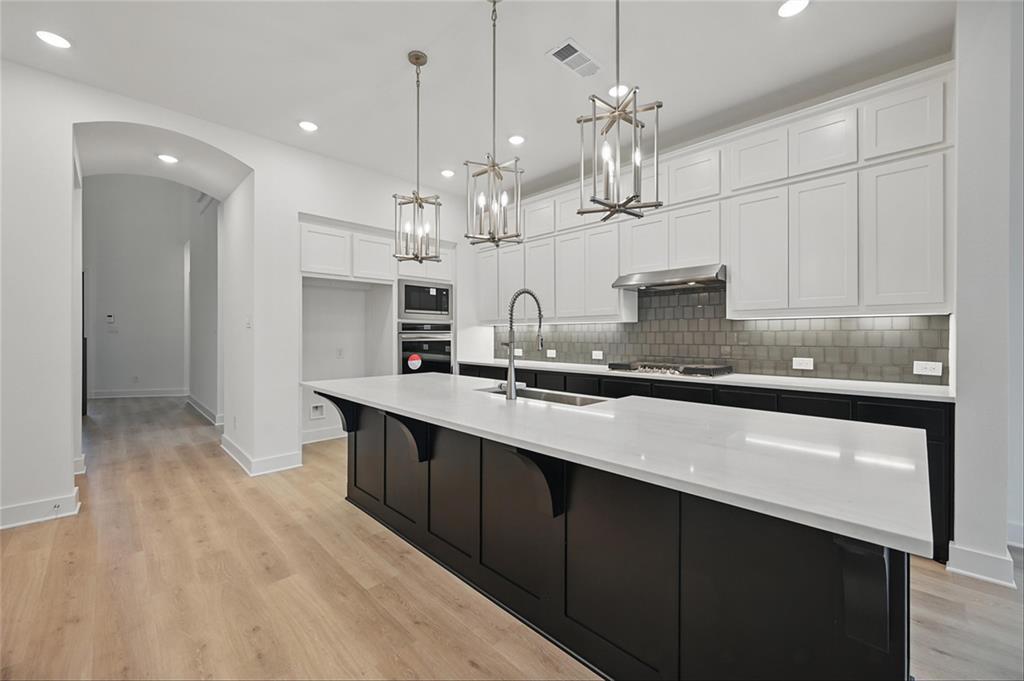 2021 Rolling Oaks Drive