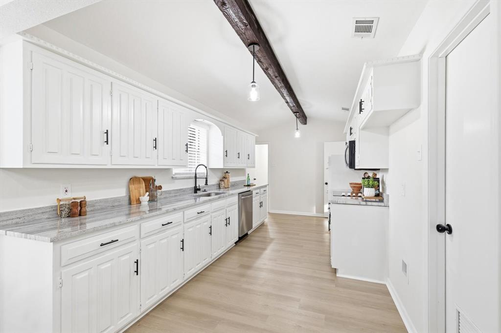 Kingswood 04 - Residential