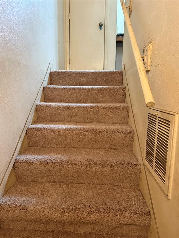 Tealwood On The Creek Condo - Residential