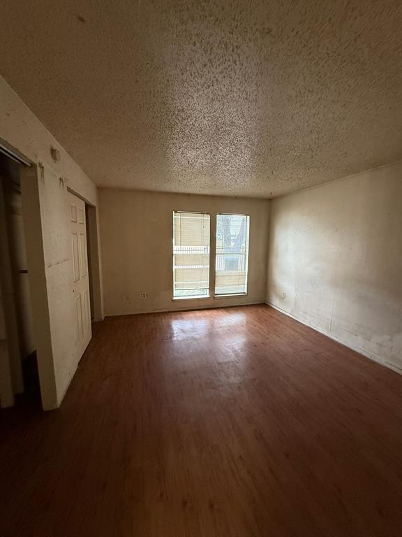 Tealwood On The Creek Condo - Residential