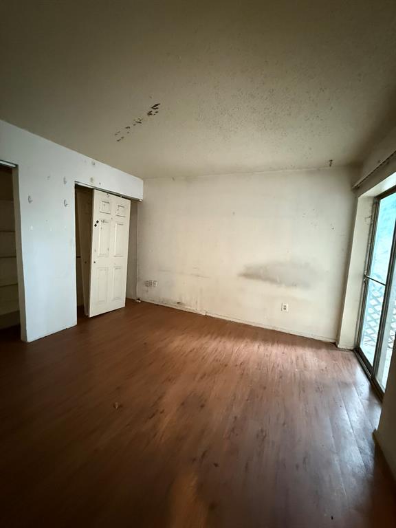 Tealwood On The Creek Condo - Residential