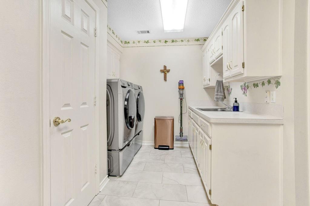 Hideaway - Residential