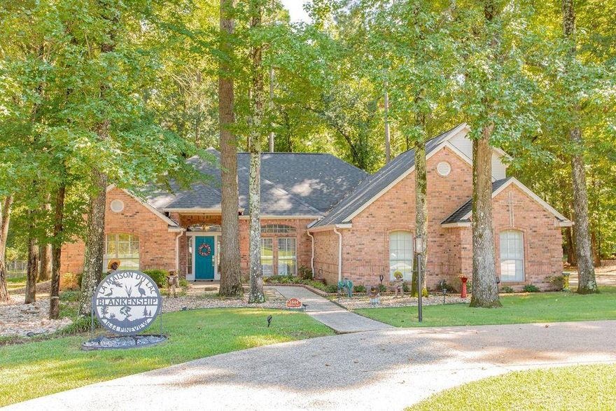 Welcome to a beautifully upgraded 4 BR ,2.5 bath home, offering the perfect blend of contemporary style comfort. From the newly renovated kitchen to the expansive living areas, every detail has been carefully considered to create an inviting atmosphere. The kitchen, is a chef’s dream. With new high end KitchenAid appliances dishwasher, oven, microwave, and trash compactor. New GE cooktop, quartz granite sink and new faucet elevate both style and functionality. Also new is the garbage disposal, ceramic backsplash, quartz countertops and down draft vent system. The large living dining areas offer vaulted ceilings, and built in bookshelves. The open concept design flows seamlessly. A wood burning fireplace with propane gas logs adds warmth and charm to the living room. The Pergo flooring in the living and dining areas is stylish, while the newly installed ceramic flooring in the kitchen and primary bedroom gives a fresh, contemporary look to these key spaces. Vibrant colors freshly painted in most rooms. The primary bedroom serves as a serene retreat with a sitting area. The primary bathroom features double vanities and plenty of counter space. A garden tub and a separate shower provides a spa like experience. The walk in primary closet is a showstopper, with built in drawers & shelves. The home features a split floor plan with 2 guest bedrooms that are generously sized, with large closets, and share a full hall bath. The 3rd bedroom or office located upstairs has a large closet and a half bath. The game sunroom is an incredible feature of this home. In 2024, the patio cover, fan, porch extension, and lighting were added to enhance the space. The garage has a new door, along with a 240 volt plug for an EV charger. This home offers other valuable amenities, including a circular driveway, RV parking, a sprinkler system, jellyfish exterior lighting, and a storage building. Hideaway offers resort style living and is in Lindale ISD, a top rated school district in TX.