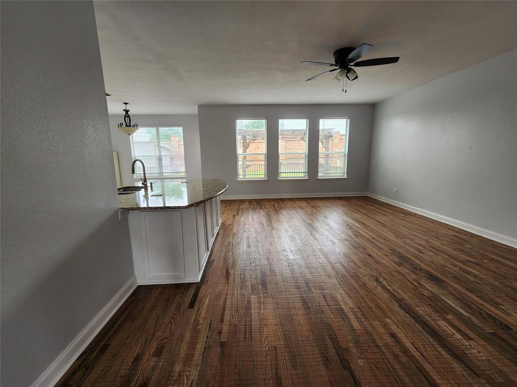 529 Roundrock Lane