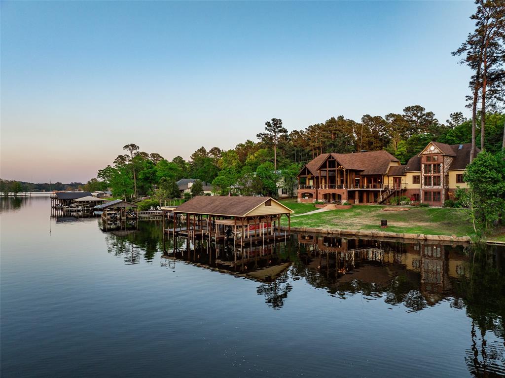 SQ13 Lake Cherokee