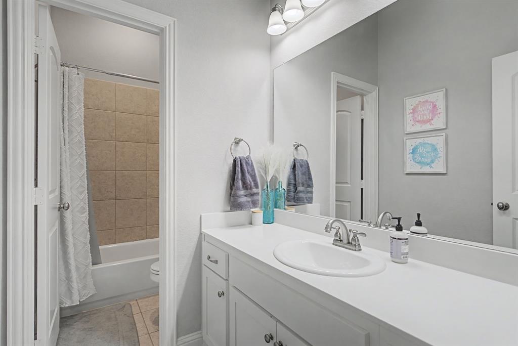 Hunter Lakes - Residential