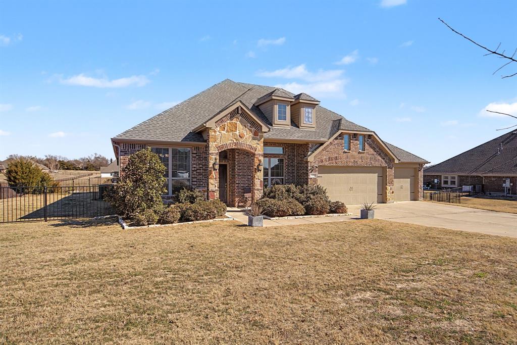 108 Fallen Oak Drive