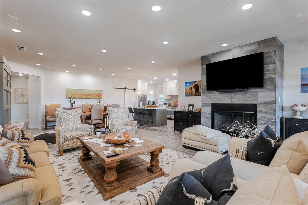 HILL COUNTRY HARBOR - Residential