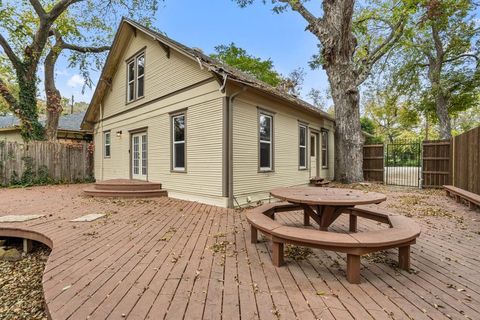 A home in Waxahachie