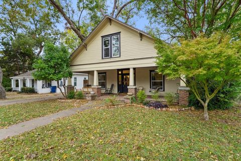 A home in Waxahachie