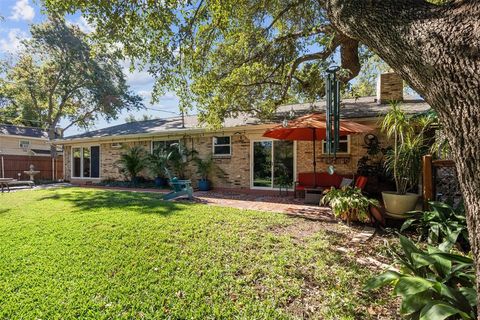 A home in Benbrook