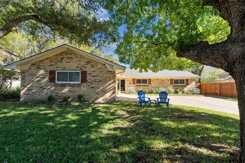 A home in Benbrook