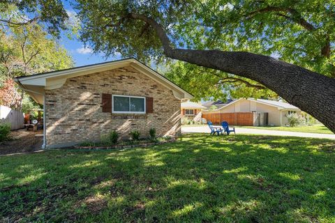 A home in Benbrook