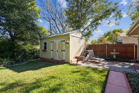 A home in Benbrook