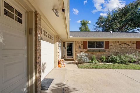 A home in Benbrook