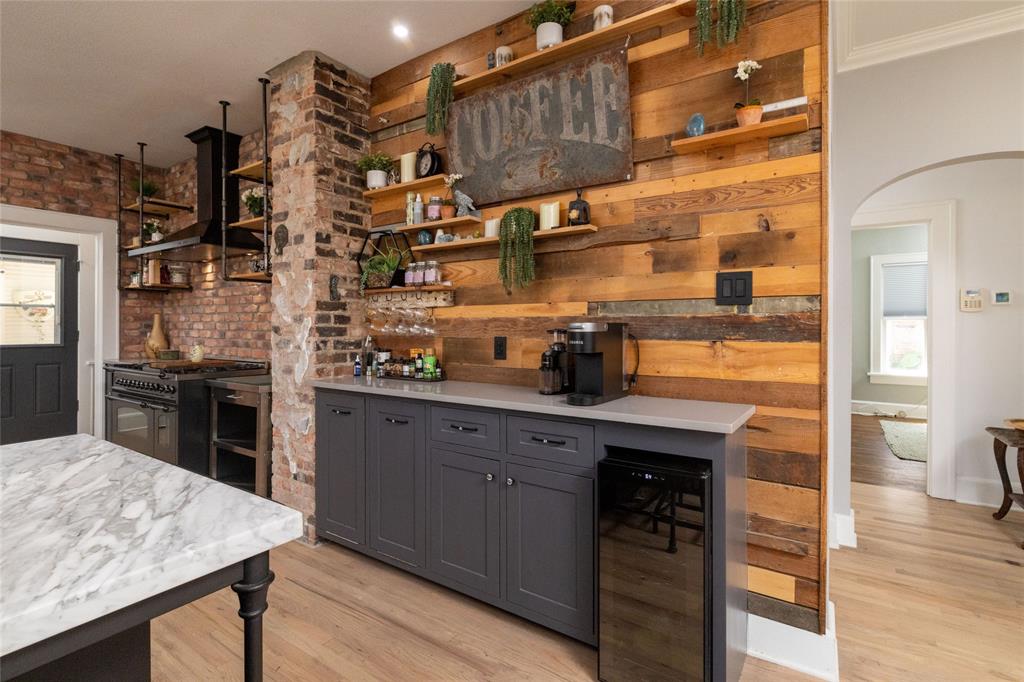 King Sub - Residential