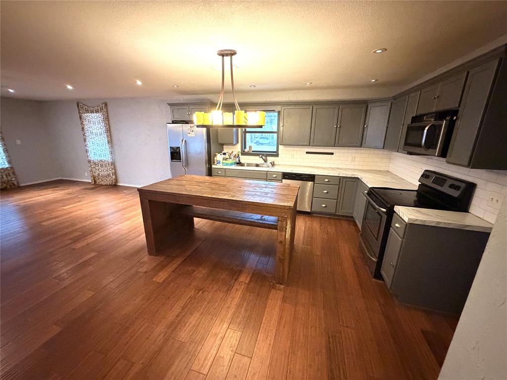 Connellee Place - Residential