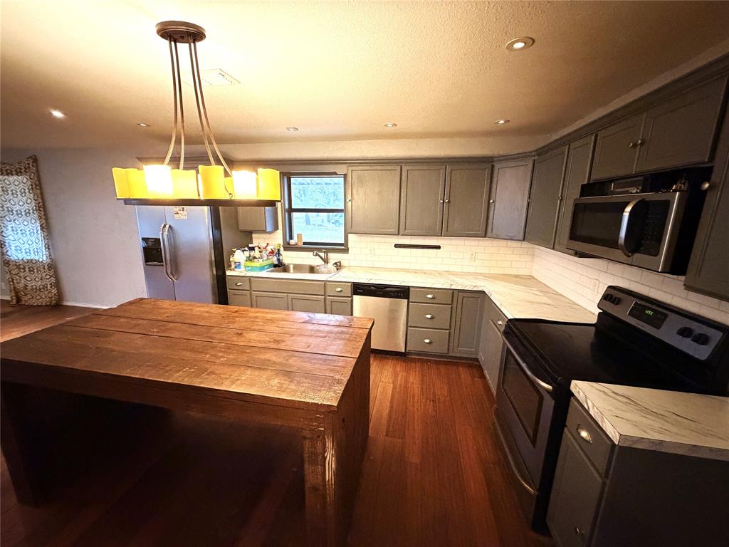 Connellee Place - Residential