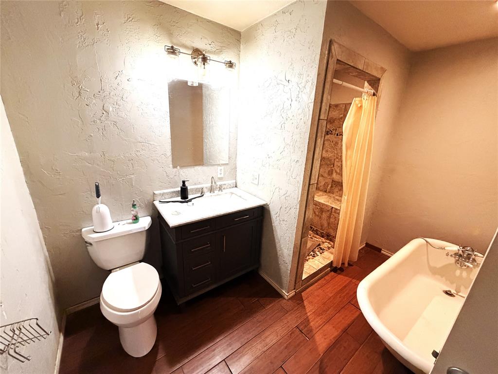 Connellee Place - Residential