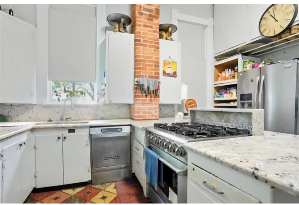 Victorian House - Commercial Sale