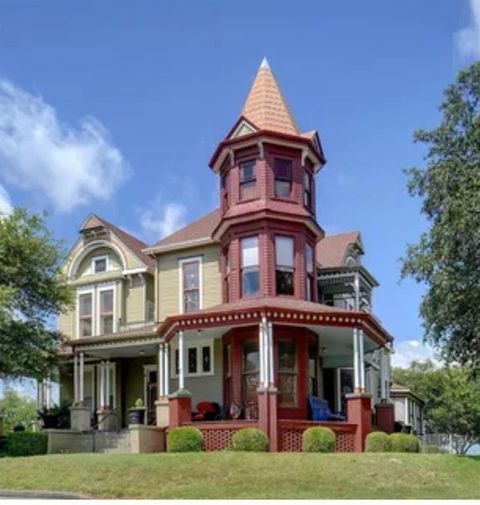 1105 Palo Pinto Street Weatherford TX 76086