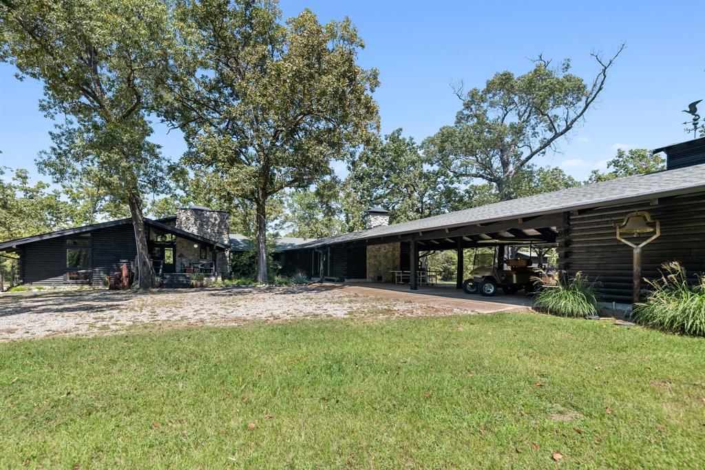 A100066 - A0066 G BASS - Farm