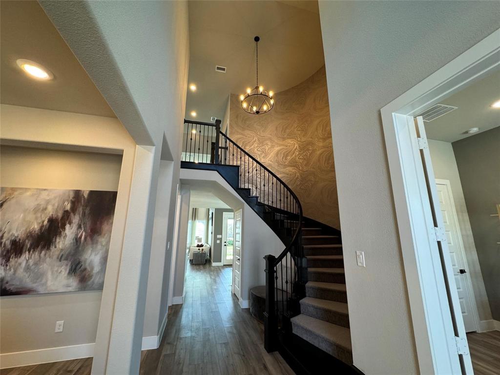 Frontier Estates - Residential Lease