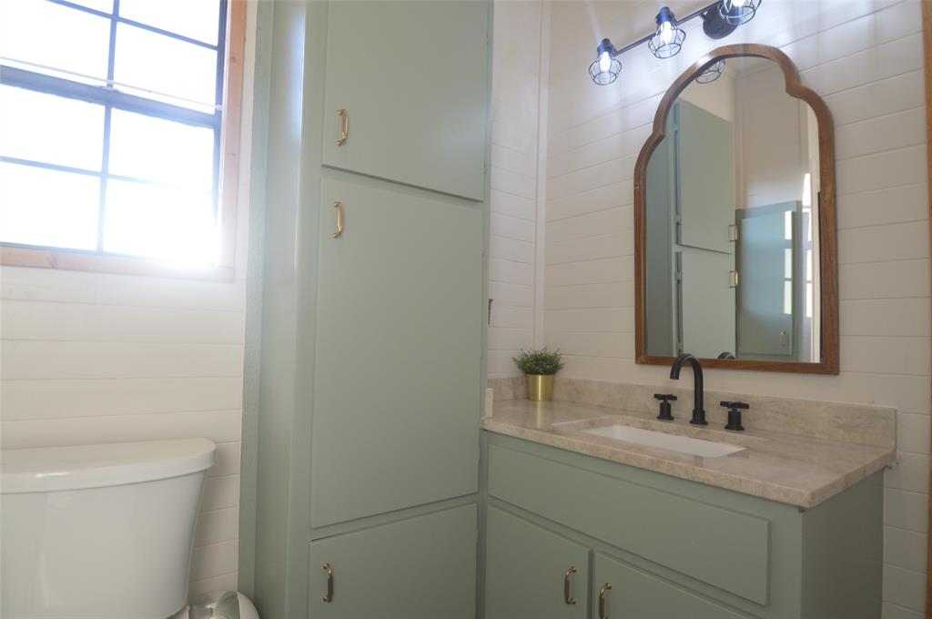 CLARK ALFRED A-G0206, ACRES .9973 - Residential