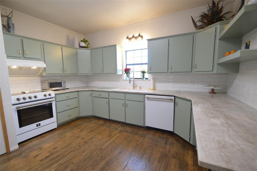 CLARK ALFRED A-G0206, ACRES .9973 - Residential