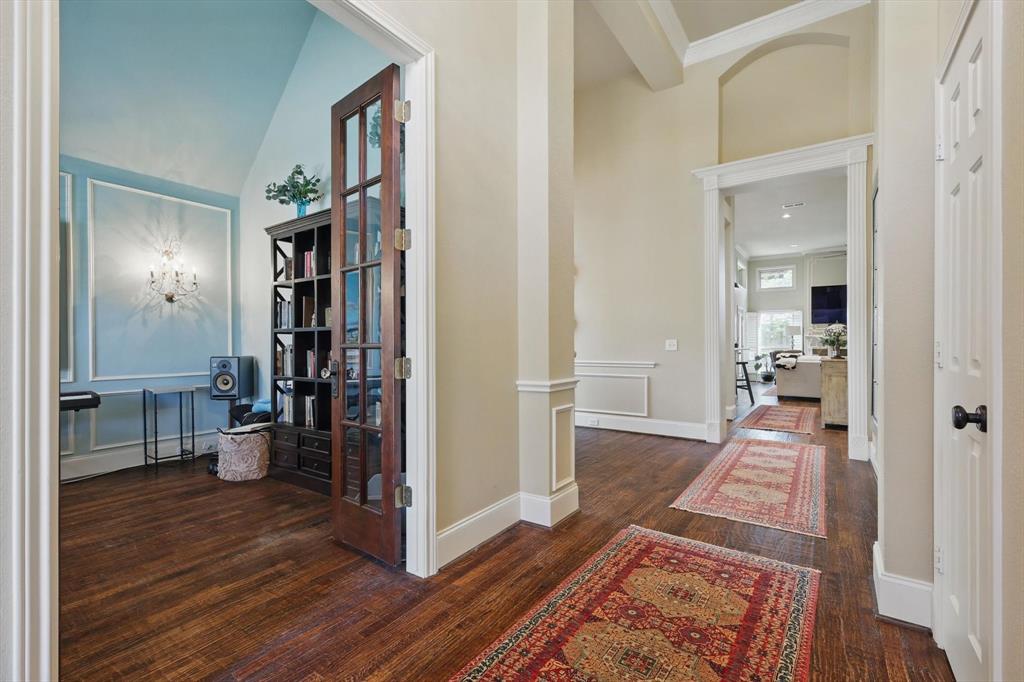 6624 Oakmont Court
