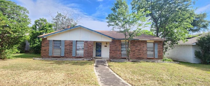 Investor and handyman special! House is located near Cedar Hill State Park with easy access to the Joe Pool Lake. Near US 67. All cosmetic repairs needed. Discounted price for perfect project for all handyman or first time home buyer. Must check it out. This house is sold as is, where is. Buyer must do his own due-diligence.