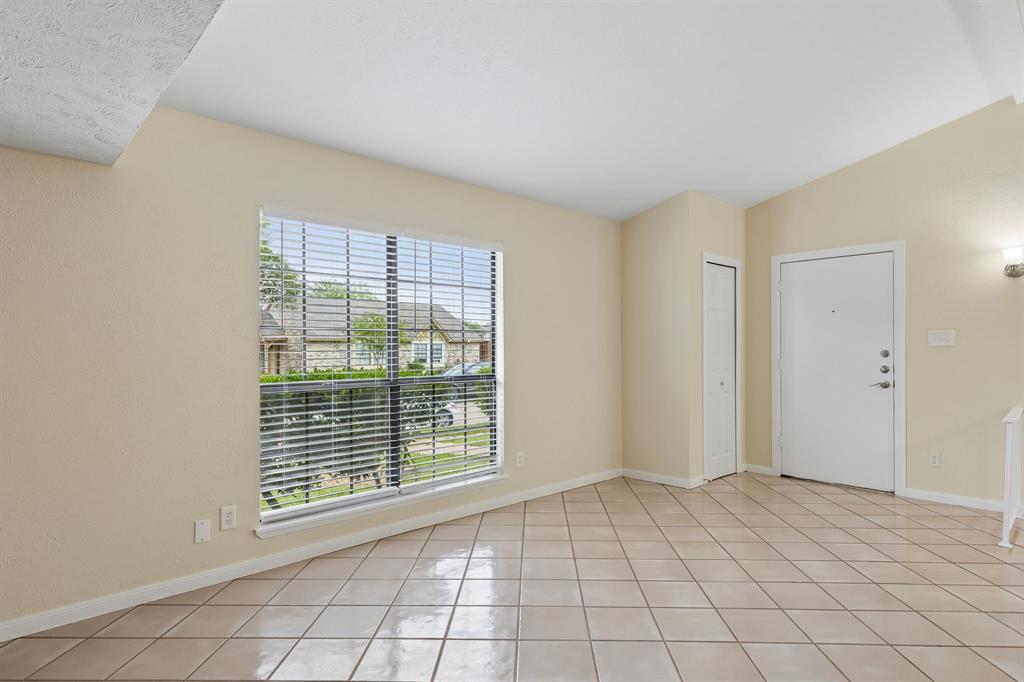 Colony 25 - Residential