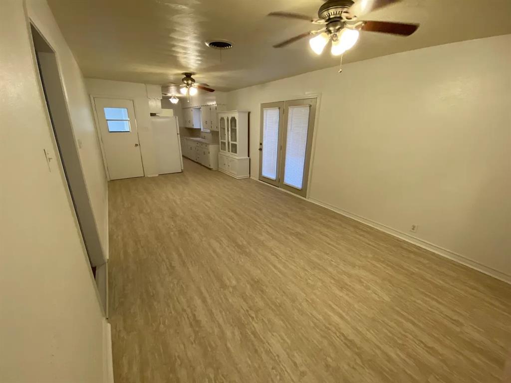 1213 Crestview Drive