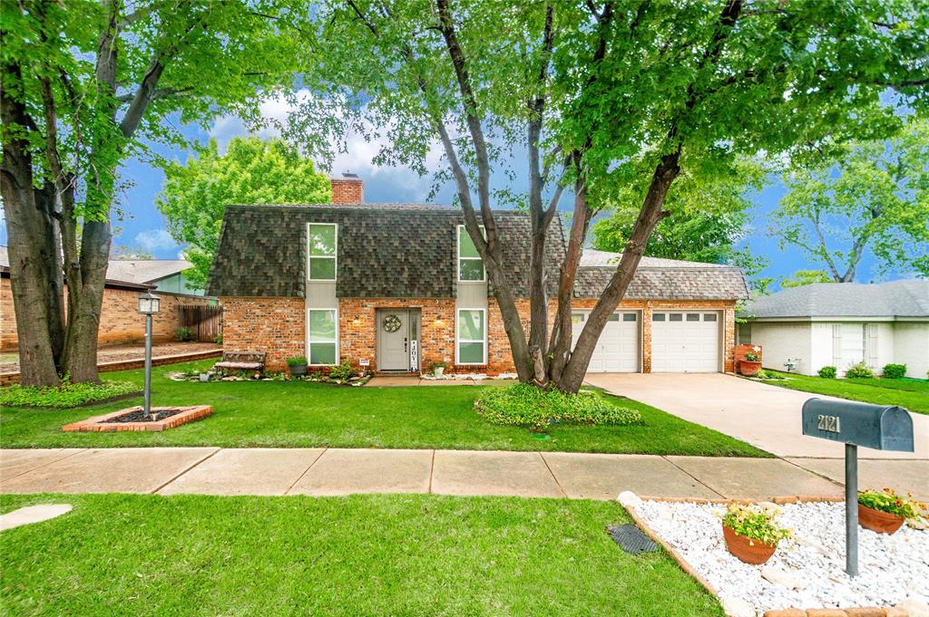 2121 Mountainview Drive