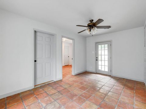 Tiny photo for 10039 Shadyview Drive, Dallas, TX 75238 (MLS # 21201196)