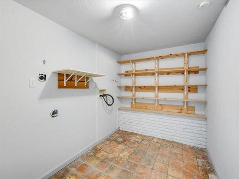 Tiny photo for 10039 Shadyview Drive, Dallas, TX 75238 (MLS # 21201196)