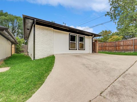 Tiny photo for 10039 Shadyview Drive, Dallas, TX 75238 (MLS # 21201196)