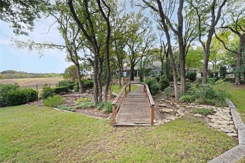 Tiny photo for 605 Highwoods Trail, Fort Worth, TX 76112 (MLS # 21099165)