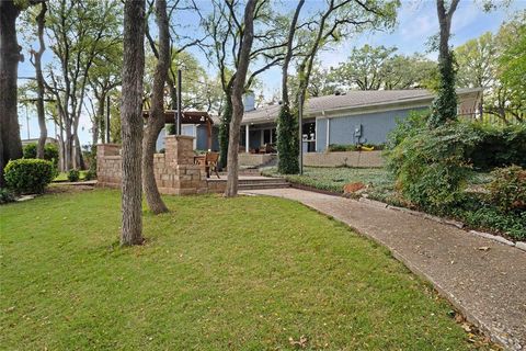 Tiny photo for 605 Highwoods Trail, Fort Worth, TX 76112 (MLS # 21099165)